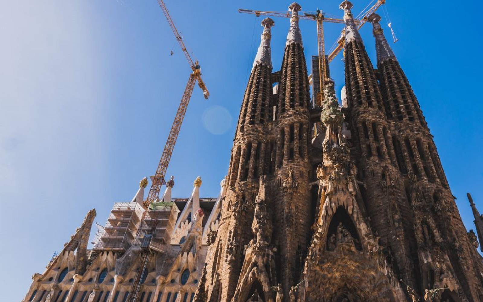 La Sagrada Familia, Barcellona Topografia del sacro. Luoghi e santuari del mondo oggi ore 18, Chiesa di San Teonisto Treviso
